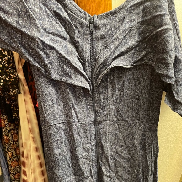 Rewind High-Low Dress with Drop Sleeves - Picture 4 of 5
